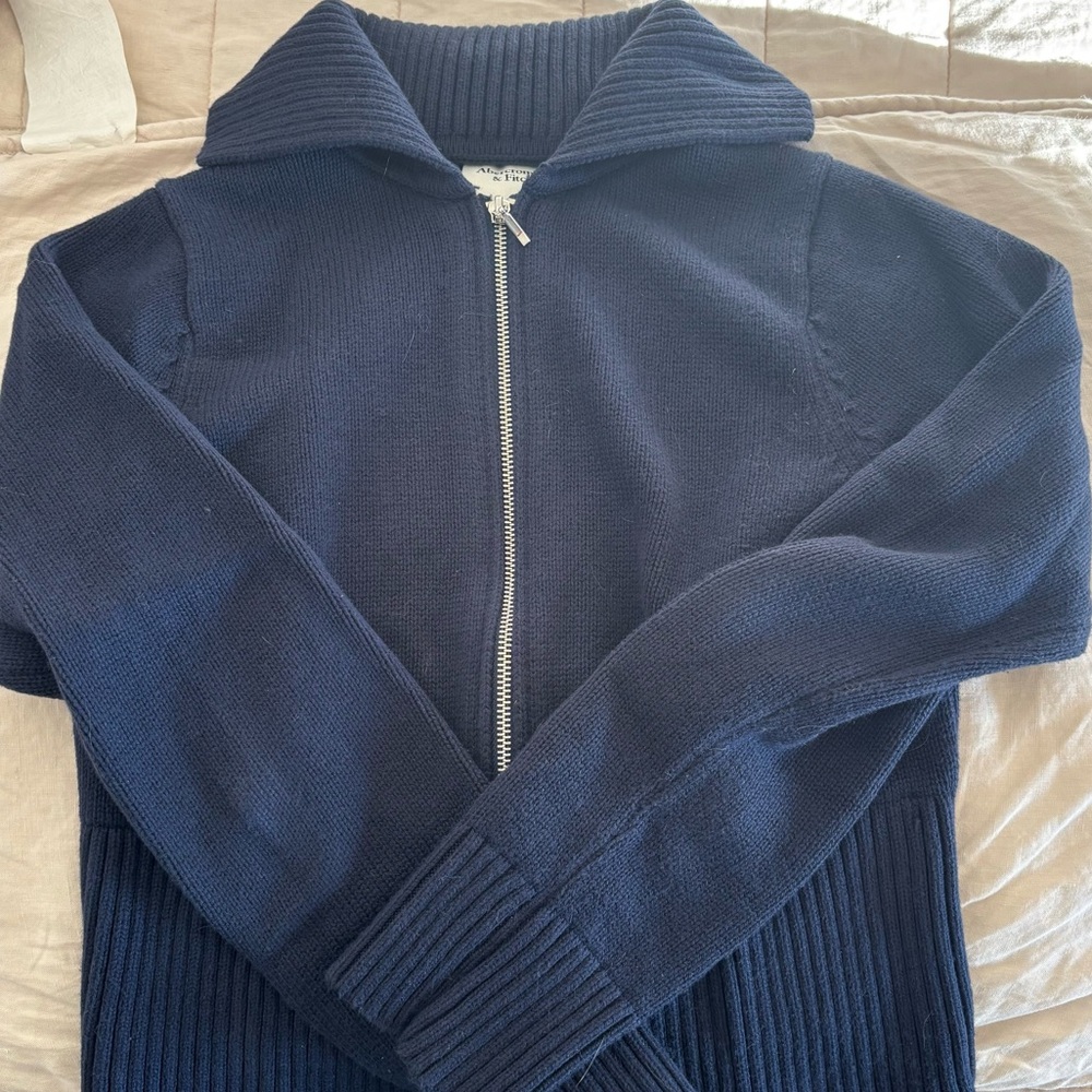 Abercrombie & Fitch Navy Blue Women's Cardigan